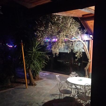 Cuntarati Nature Tourism - Simeto Etna 布龙泰 外观 照片